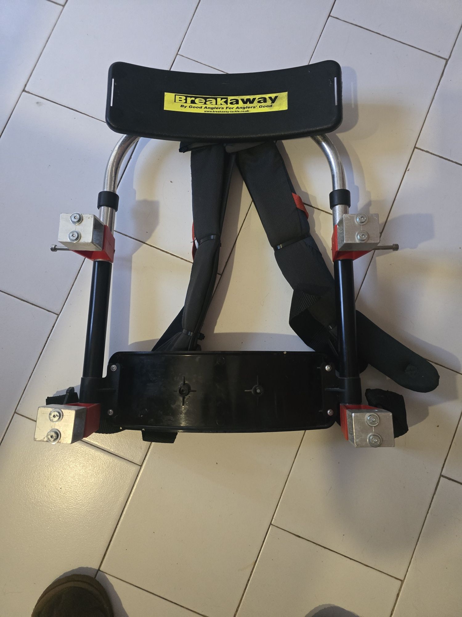 Arnes para caixa de pesca
