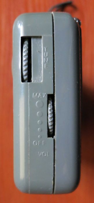 Маленький радіоприймач