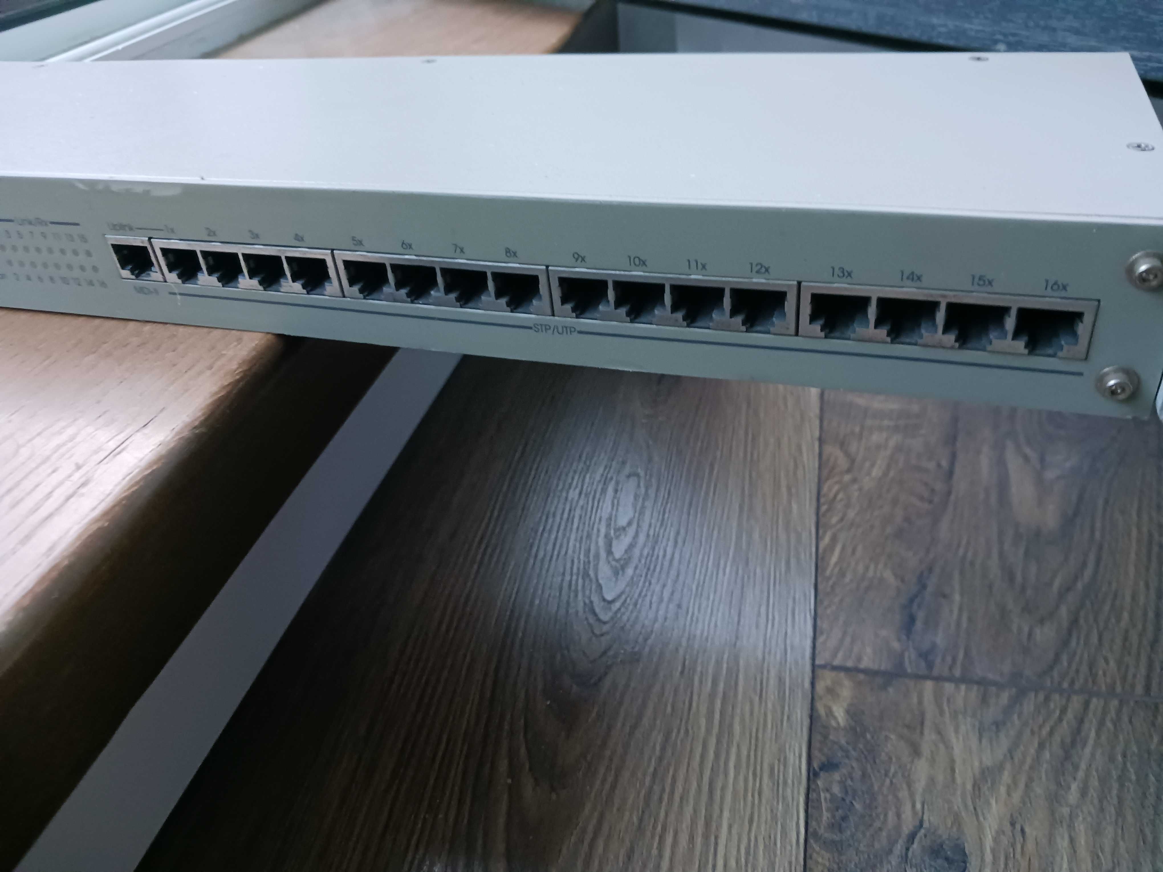 Micronet EtherFast SP260 10BASE-T EtherHub 16x switch