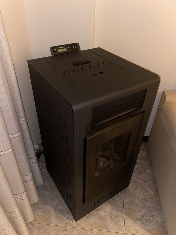 Salamandra a Pellets Haigo 13kW – Quase nova!
