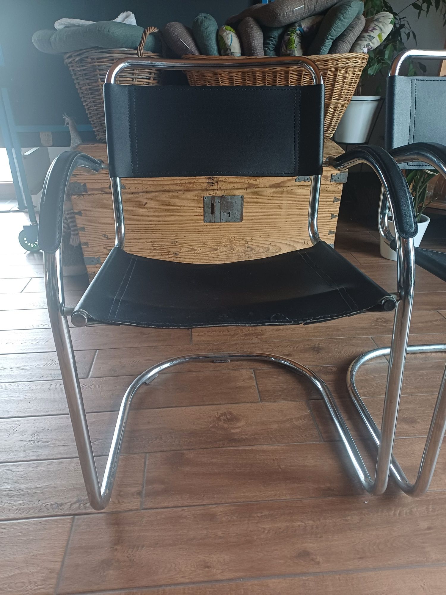 Krzesła w stylu Bauhaus