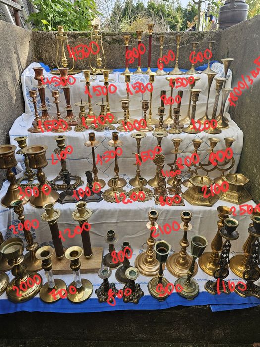 Бронзові вінтажні підсвічники.