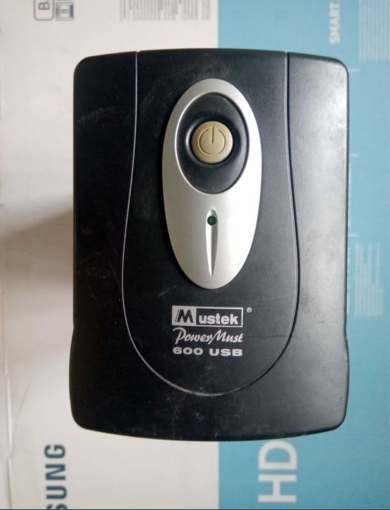 Mustek PowerMust 600 USB