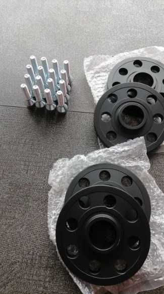 Скидки на колесные проставки чтобы расширить авто !