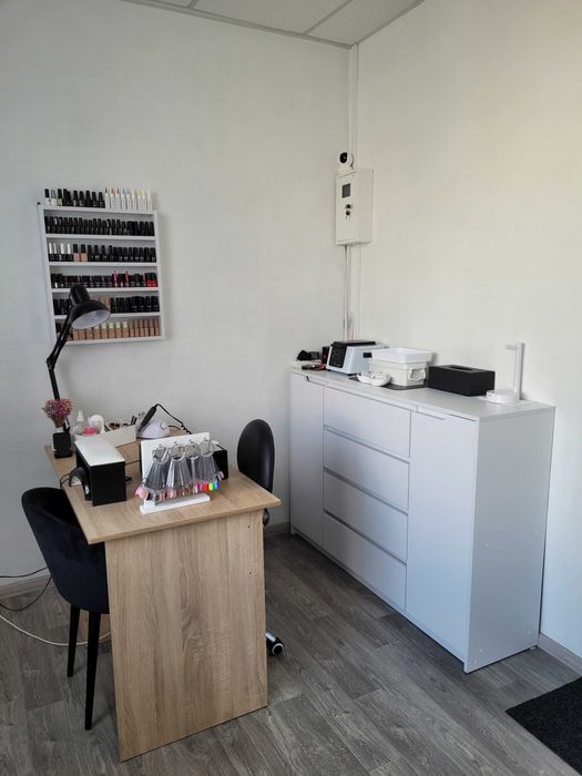 ОРЕНДА % для Майстра манікюру та педикюру - Заходь та працюй!