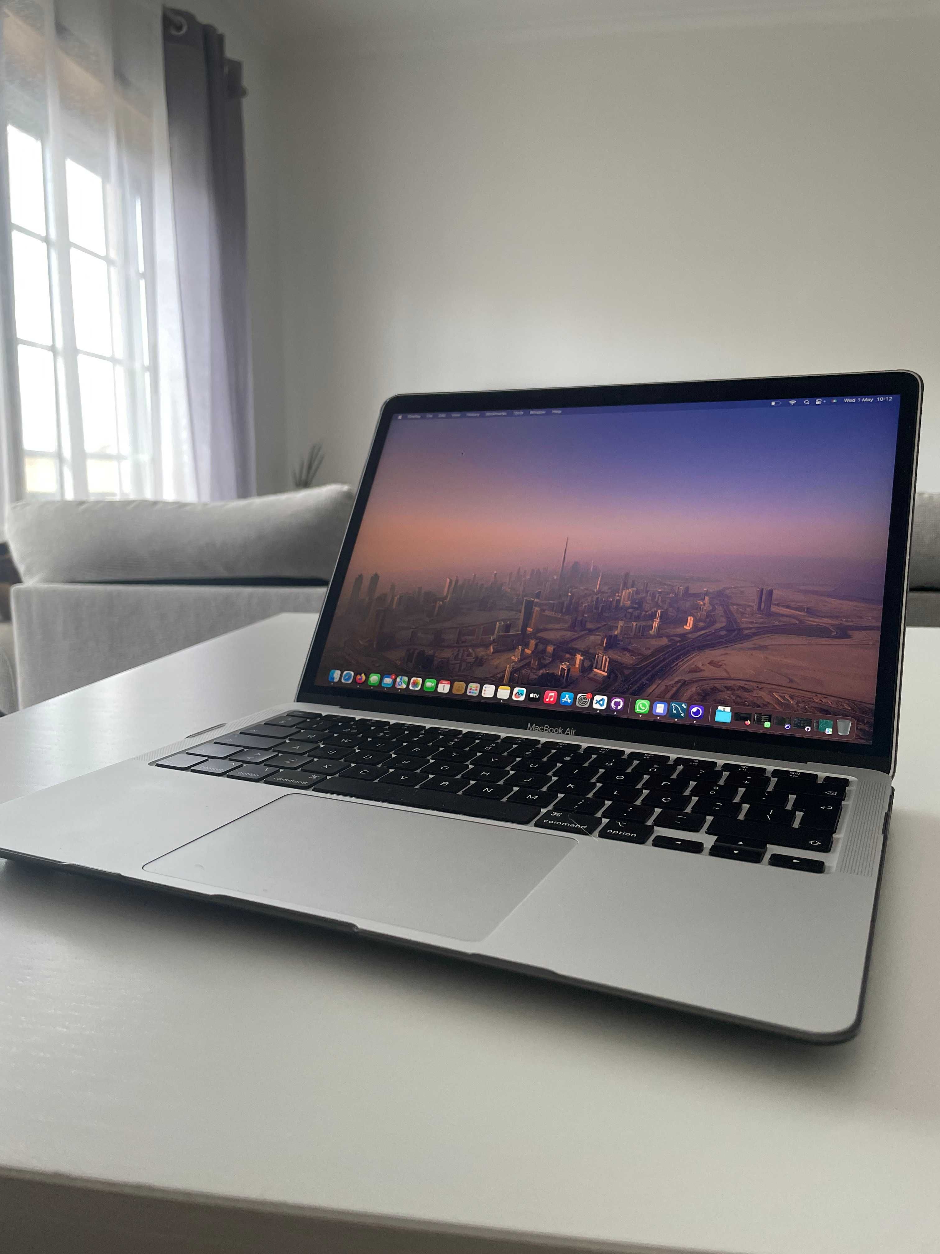 MacBook Air 13 (2020) - Como Novo!