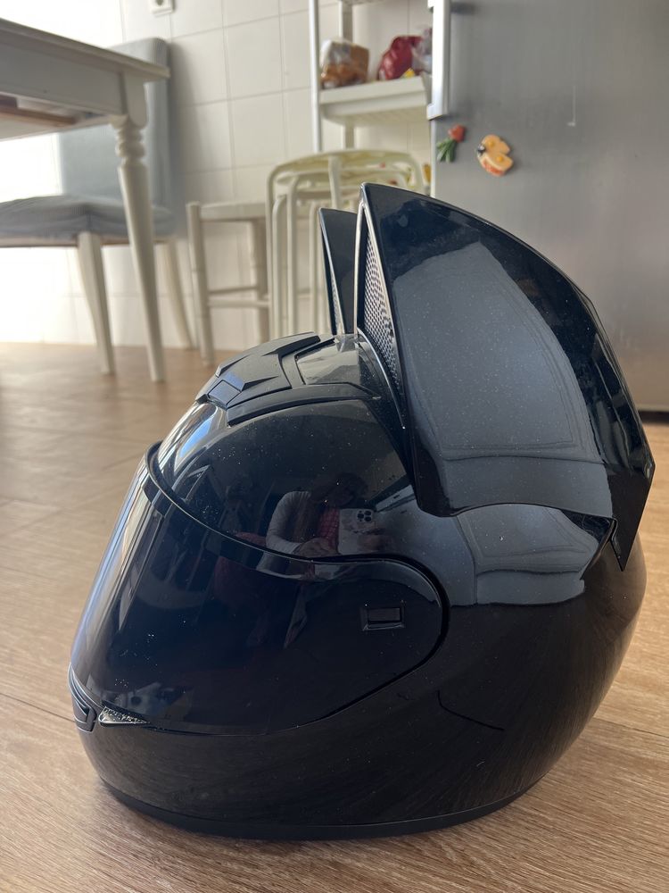 Capacete de Moto Feminino com Orelhas de Gato e Bluetooth – Tamanho L