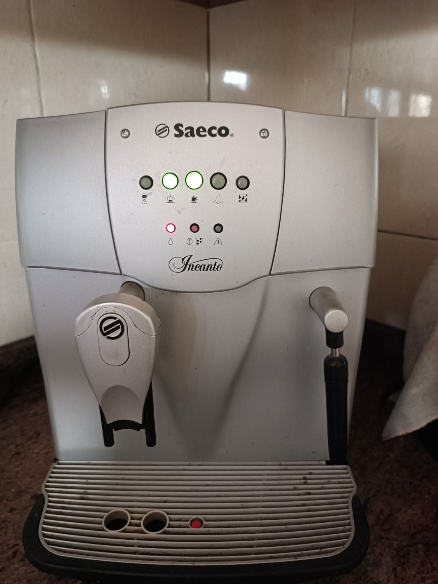 Máquina de café SAECO INCANTO