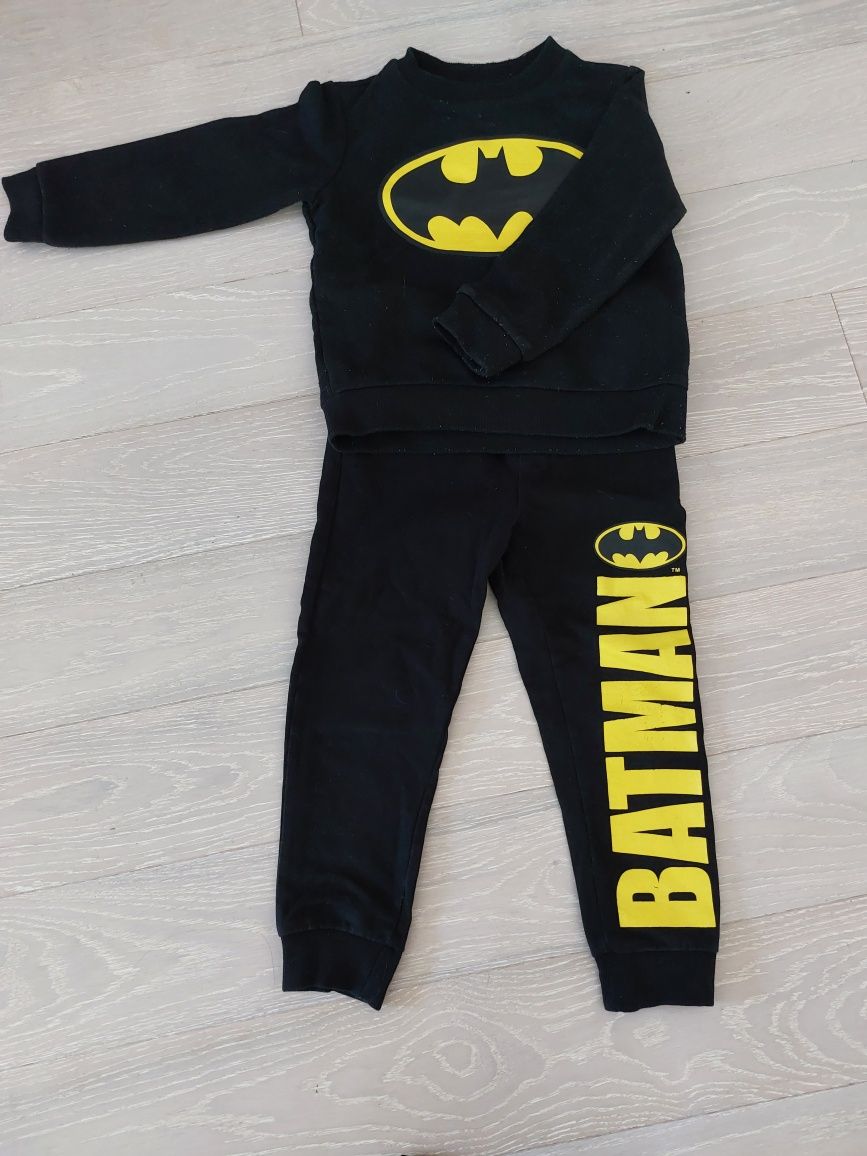 Bluza i spodnie Batman r. 110 i 116