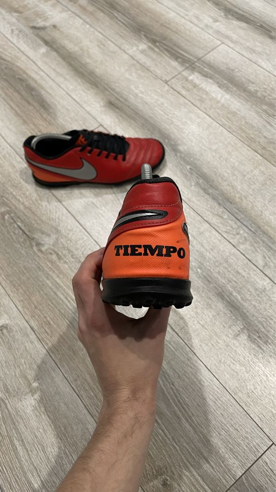Чоловічі сороконіжки Nike Tiempo 44 р.