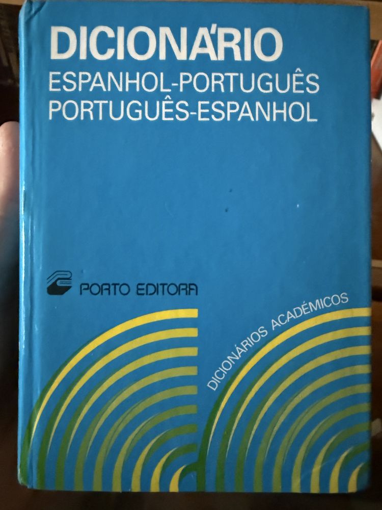 Varios dicionarios