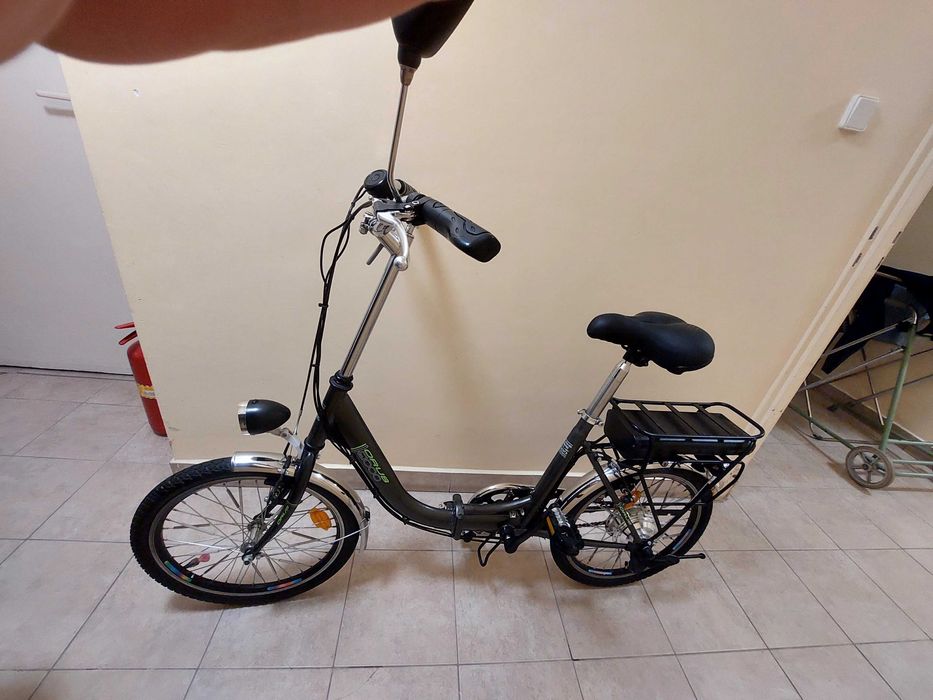 Rower elektryczny składany