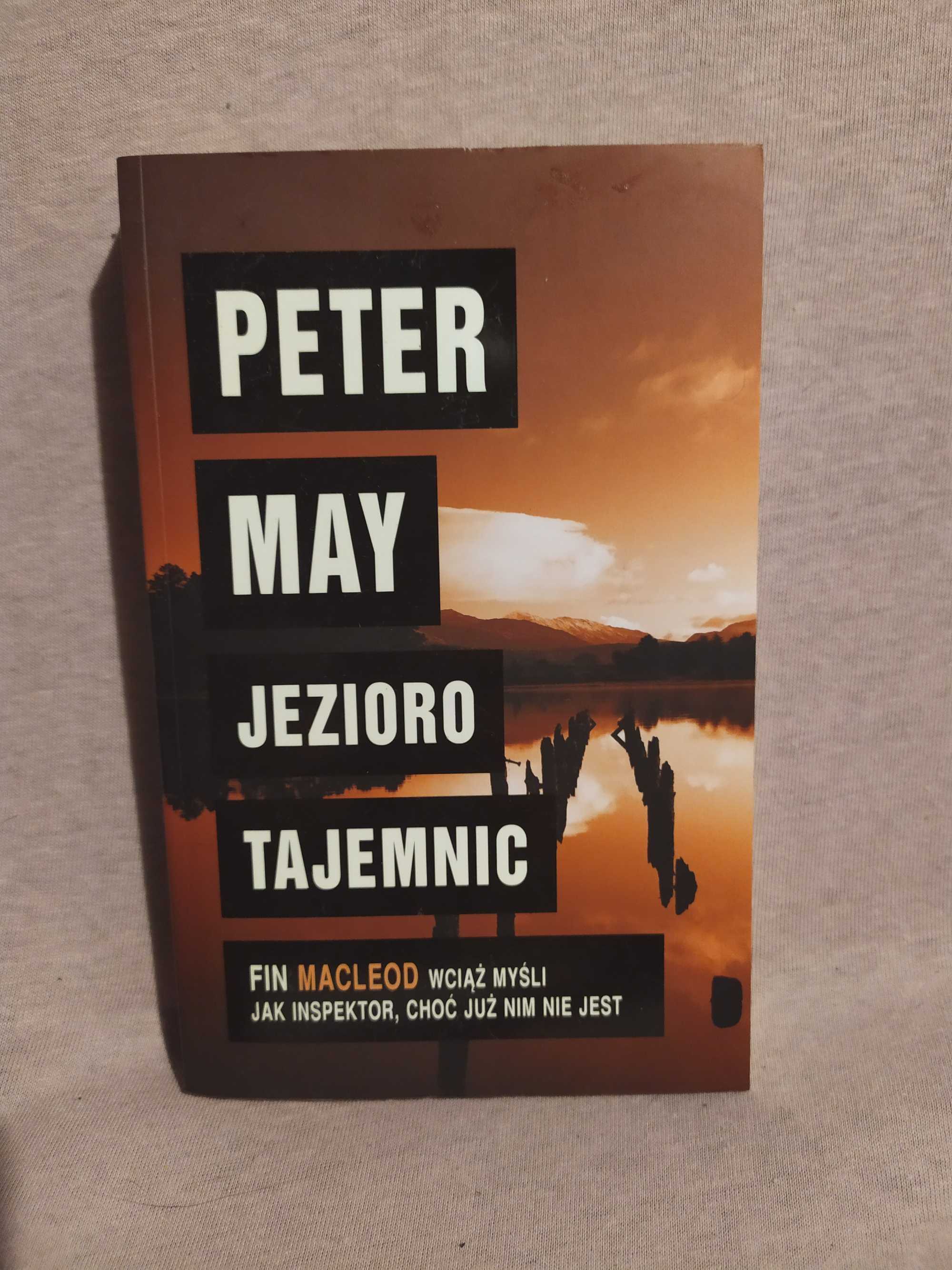 Jezioro tajemnic - Peter May