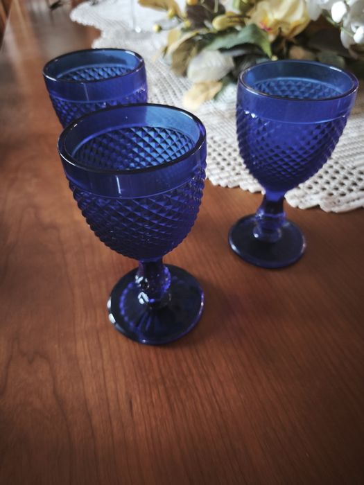 Copos de vinho em azul cobalto-Novos