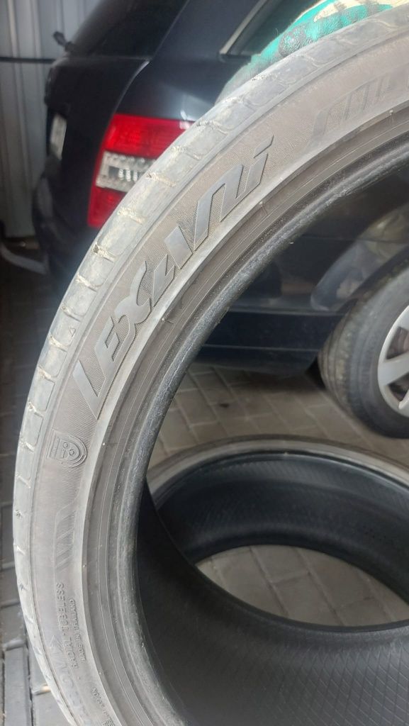 Opony 265/35/R22
