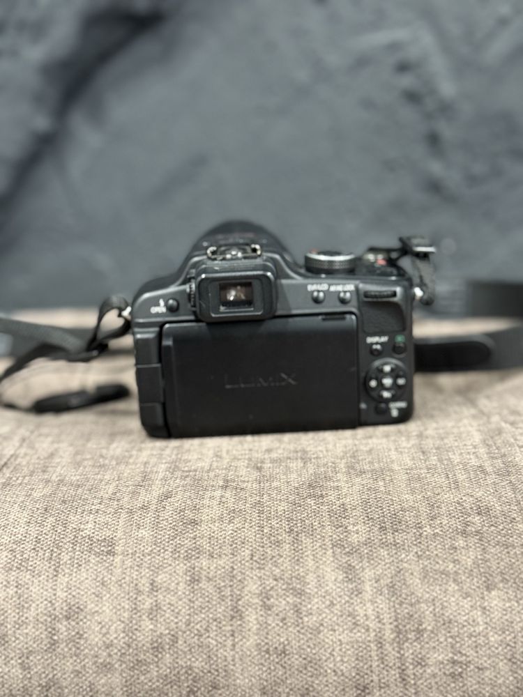 Фотоаппарат Panasonic Lumix DMC-FZ100 Black