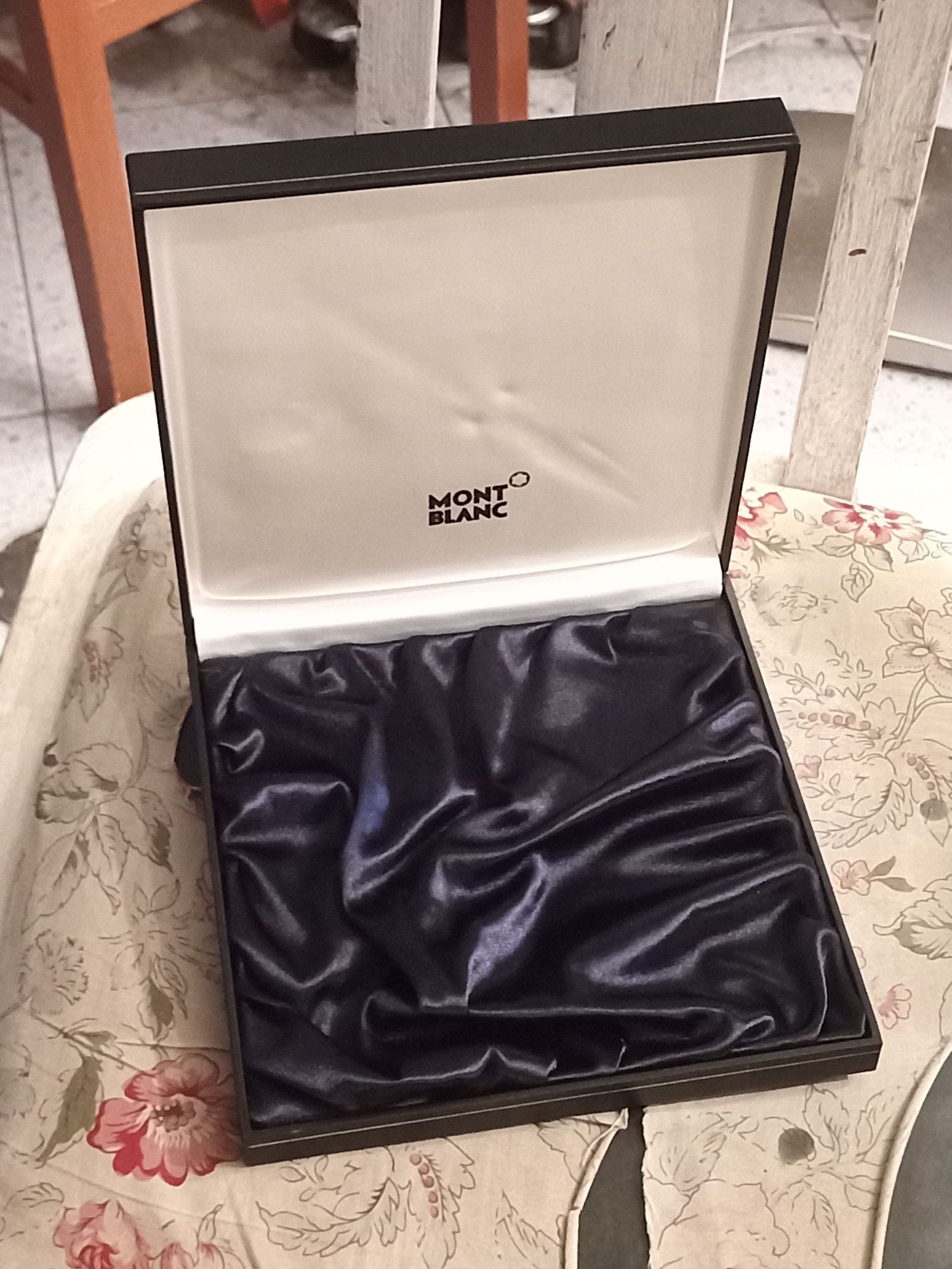 Caixa ou estojo para caneta MONTBLANC