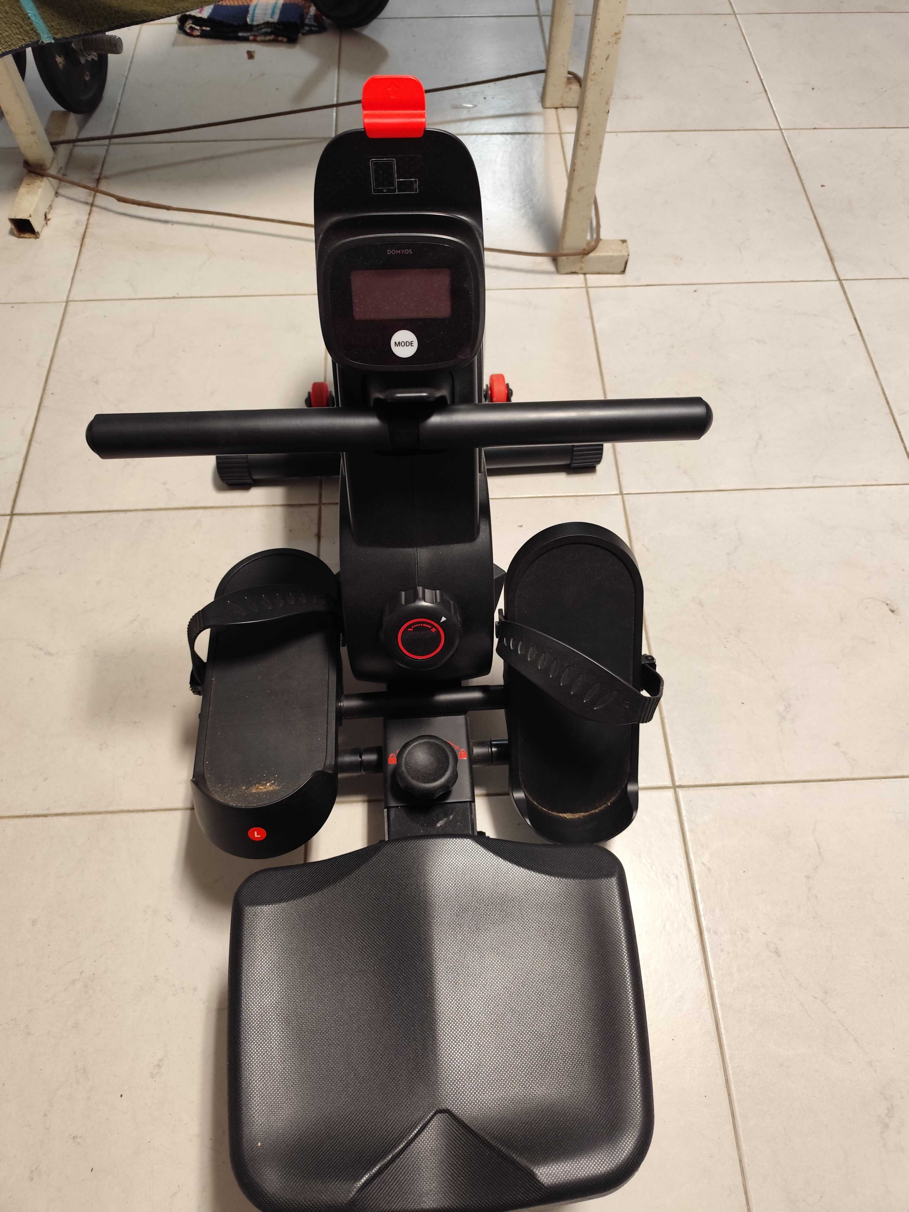 VENDO MÁQUINA DE REMO COMO NOVA