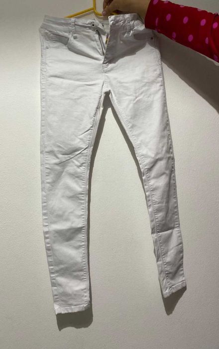 Calças skin brancas
