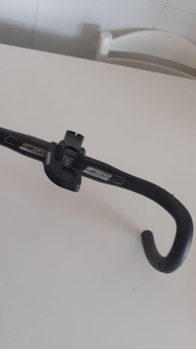 Vendo guiador bontrager, suporte GPS e avanço