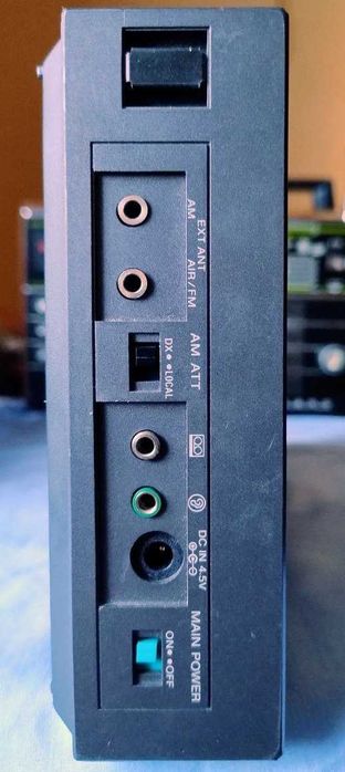 SONY ICF-2001D радиоприемник.