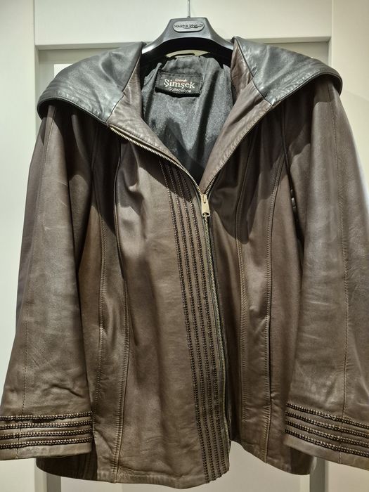 Куртка жіноча шкіряна з капюшоном