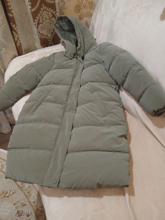 Пуховик для дівчинки зимовий