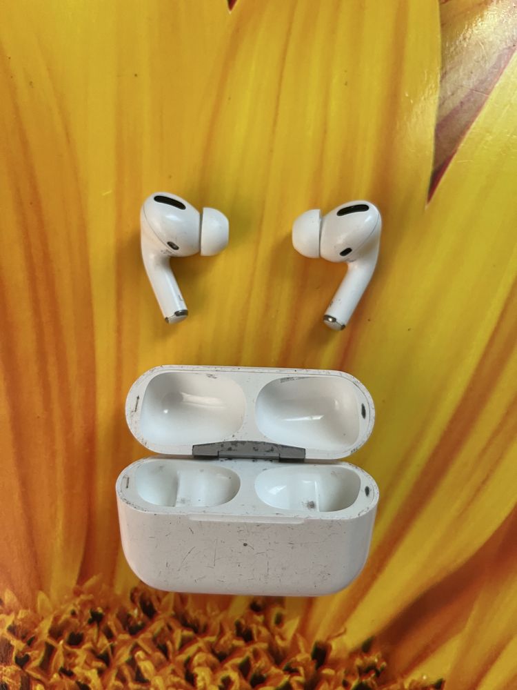 Навушники. Apple AirPods Pro 2