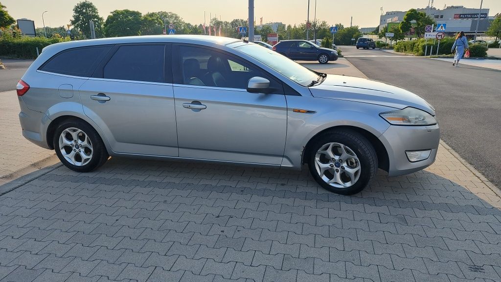 Ford Mondeo Mk4 Kombi 140 KM