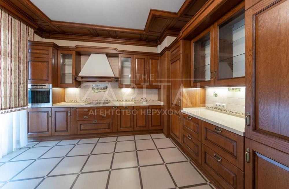 Продаж квартири, вул. Пирогова, Шевченківський район, Центр