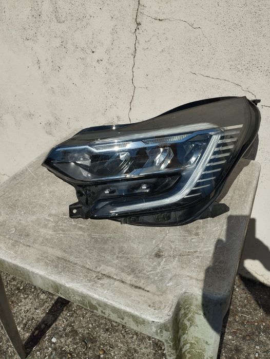 Ótica Esq Renault Captur led
