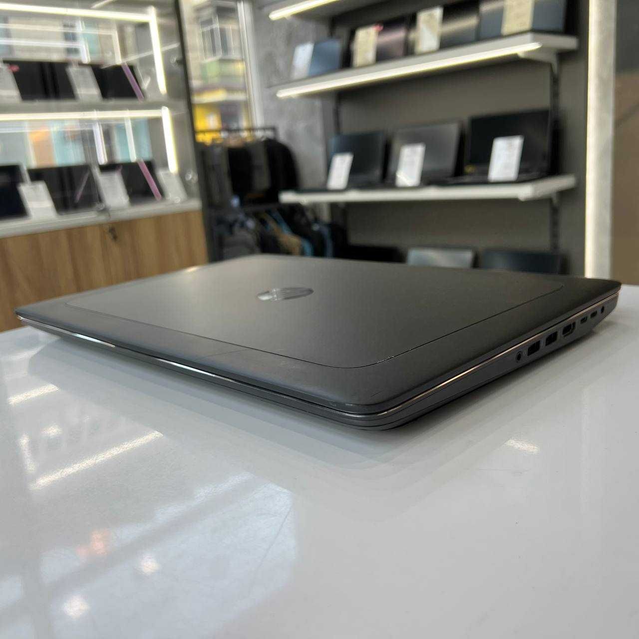 Ноутбук HP ZBook 15 G4 Intel Core i7-7820HQ/M620 2Gb/16Gb/256Gb SSD