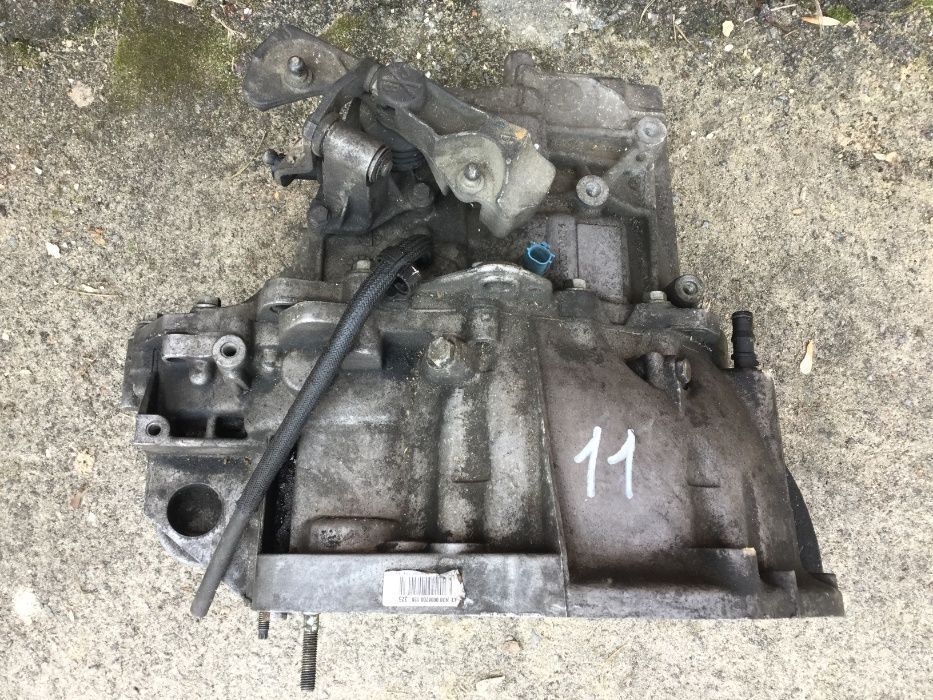 КПП коробка передач Renault Megane 2 Scenic 2 1.9 DCI