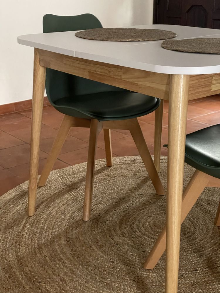 Conjunto Höma Mesa + Cadeiras