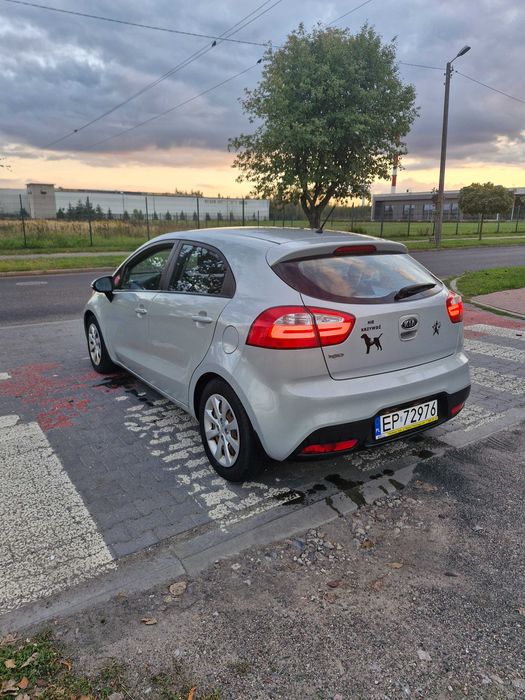 Sprzedam KIA RIO Niski Przebieg!!!