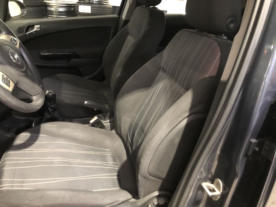 Opel corsa 1.3 cdti 170.000km