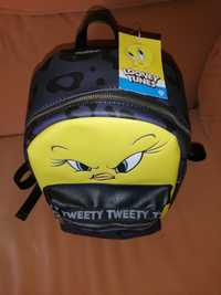 Mochila da Tweety nova e original