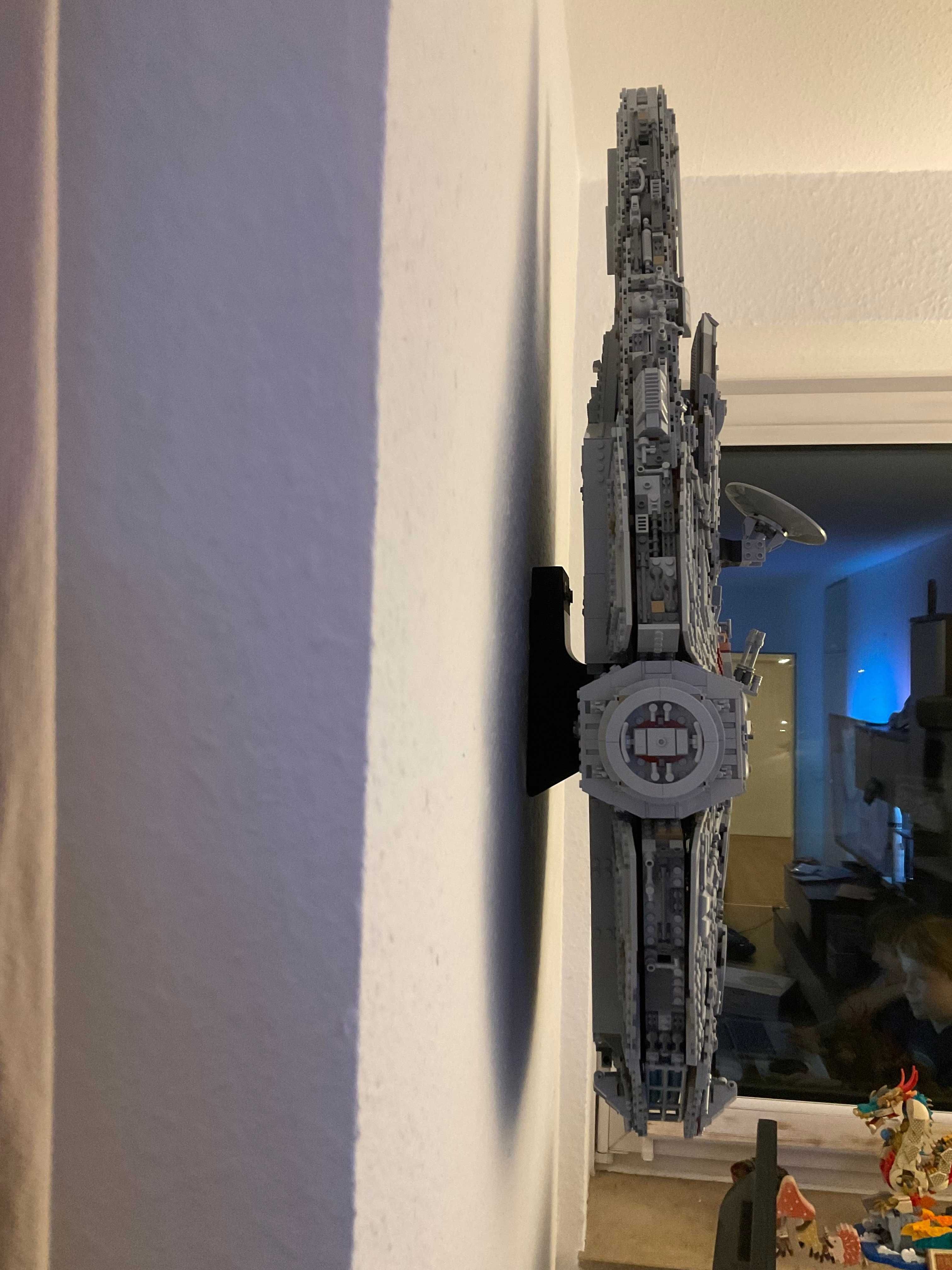 Uchwyt ścienny dla Lego Millennium Falcon 75192