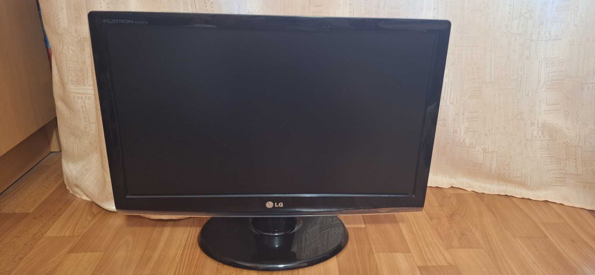 Продам монітор LG Flatron W2253TQ. У гарному стані!