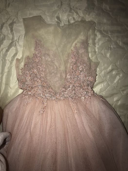 Вечірнє плаття