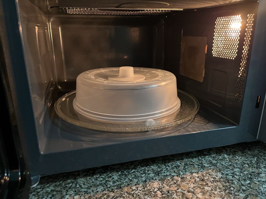 Micro-ondas Sharp YC-MG5 — Inox — Grill