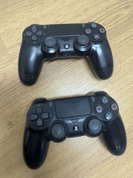 Продам PS4 slim із 2 джойстиками,іграми,з каблем зарядним і HDMI