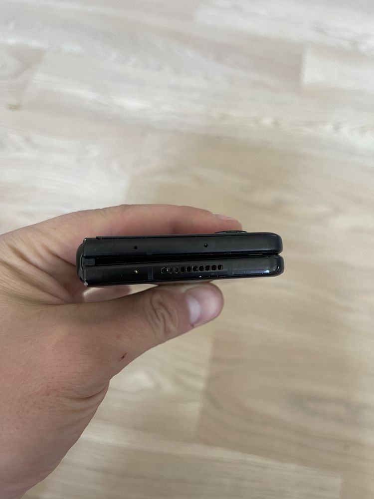 Samsung Galaxy Fold 3 SM-F926B 12/256Gb Phantom Black
