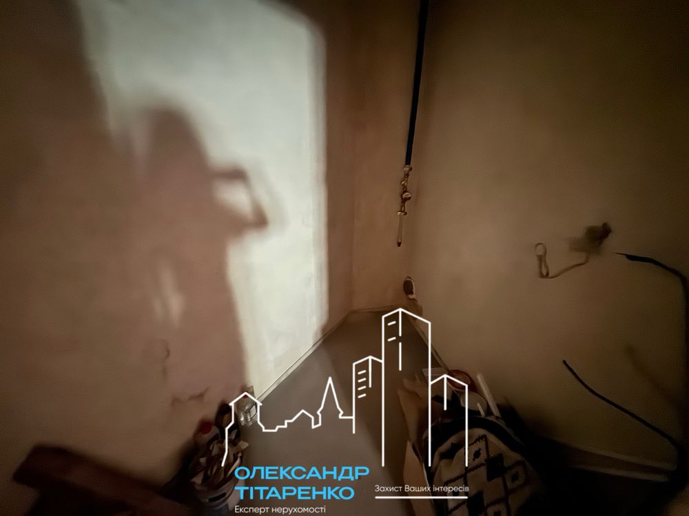 Комерційне приміщення біля «Гала Готелю»!