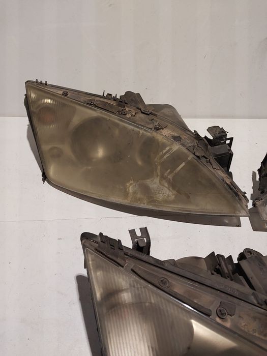 Ford mondeo mk3 mkIII mk 3 III lampa przednia reflektor prawa lewa