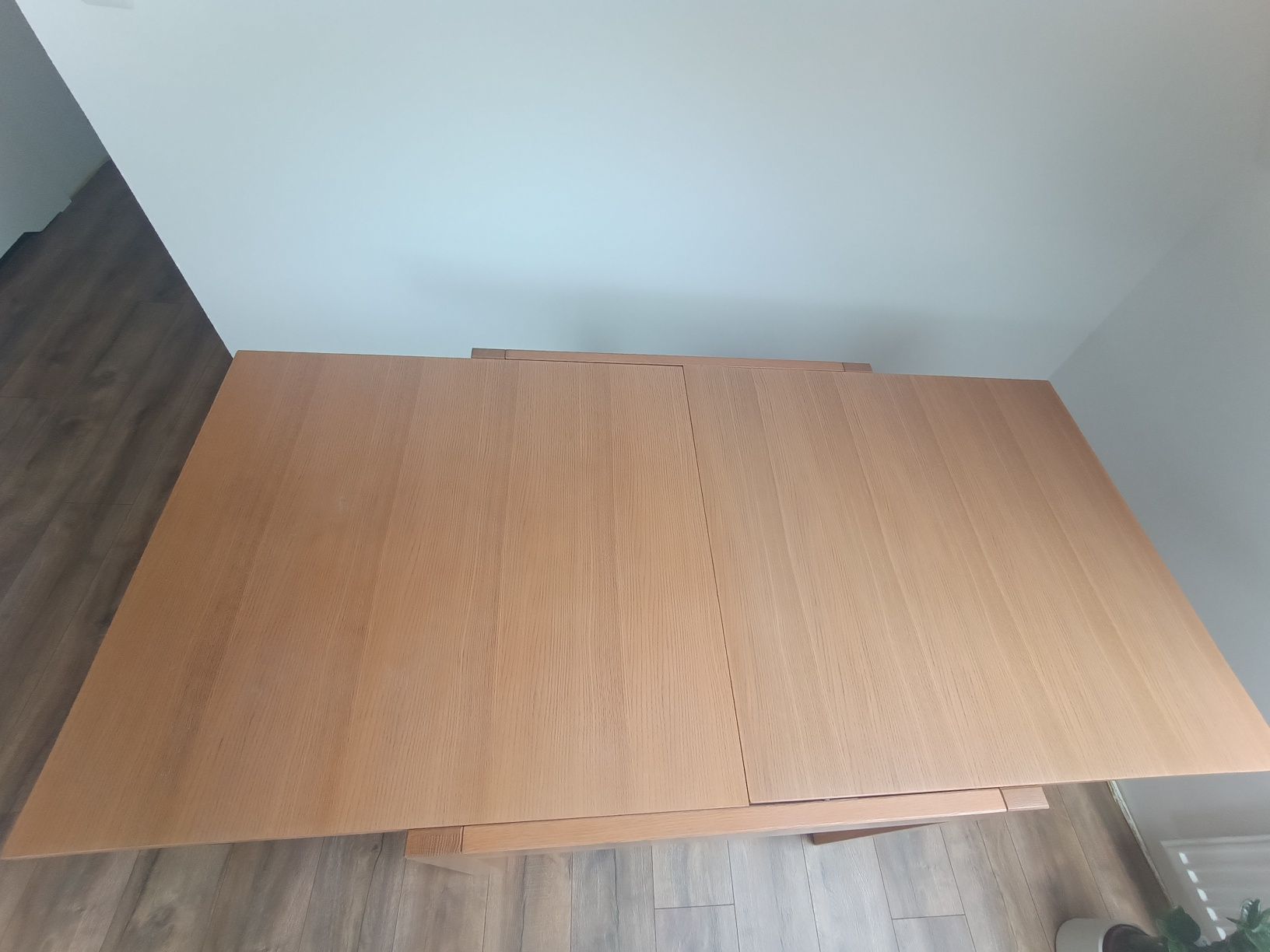 Dębowy stół 90/90 cm
