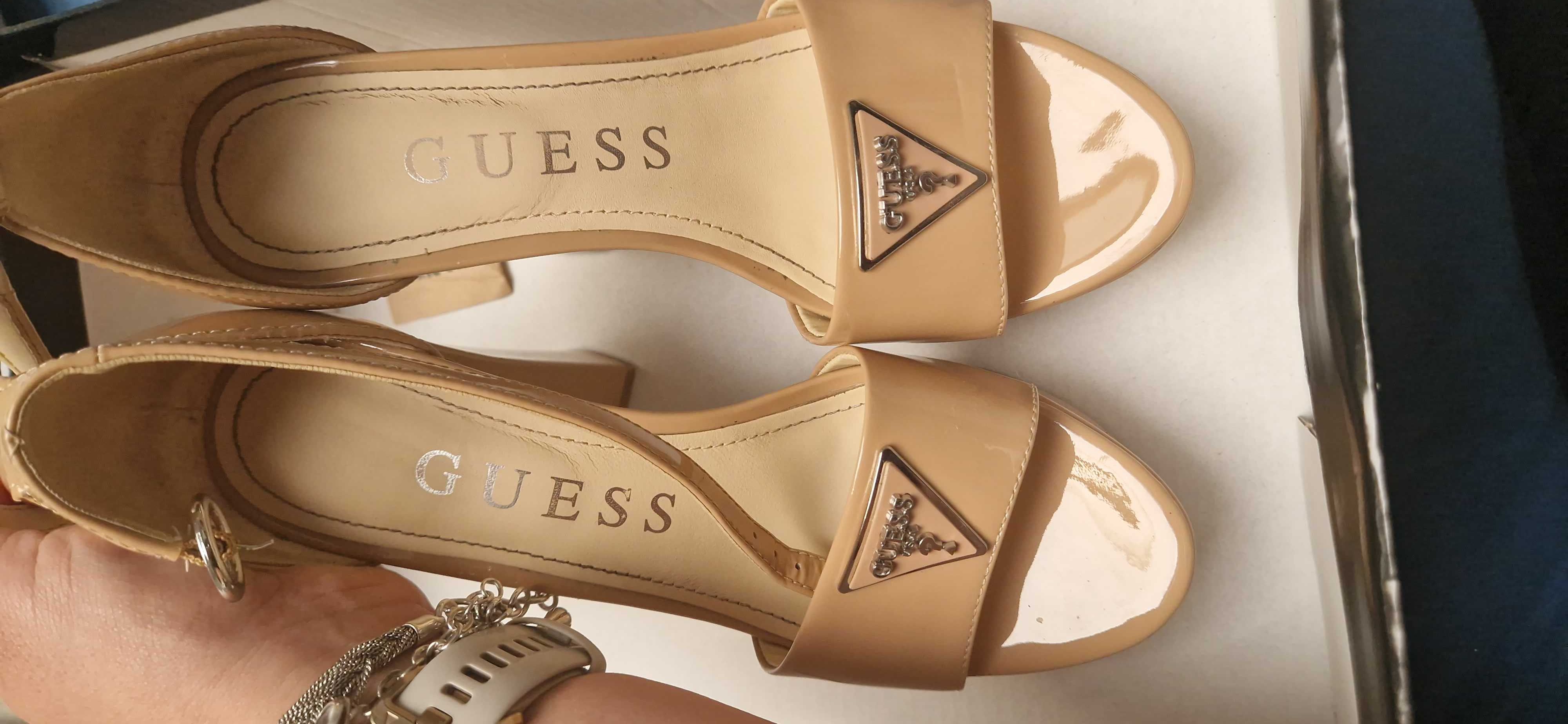 Buty sandaly na koturnie platformie  wysokie obcasy na slupku GUESS