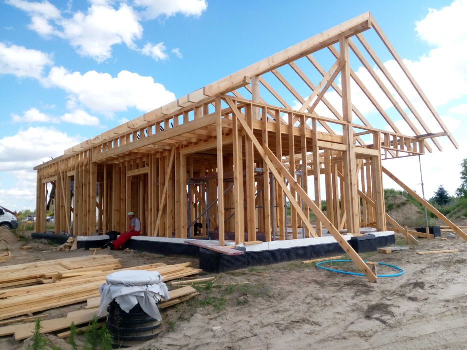 Domy drewniane , więźby dachowe, pokrycia dachowe, altany, tarasy.