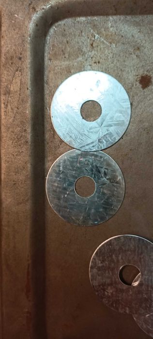 Podkładki fi 40mm gr.5mm otwór fi 10,5mm