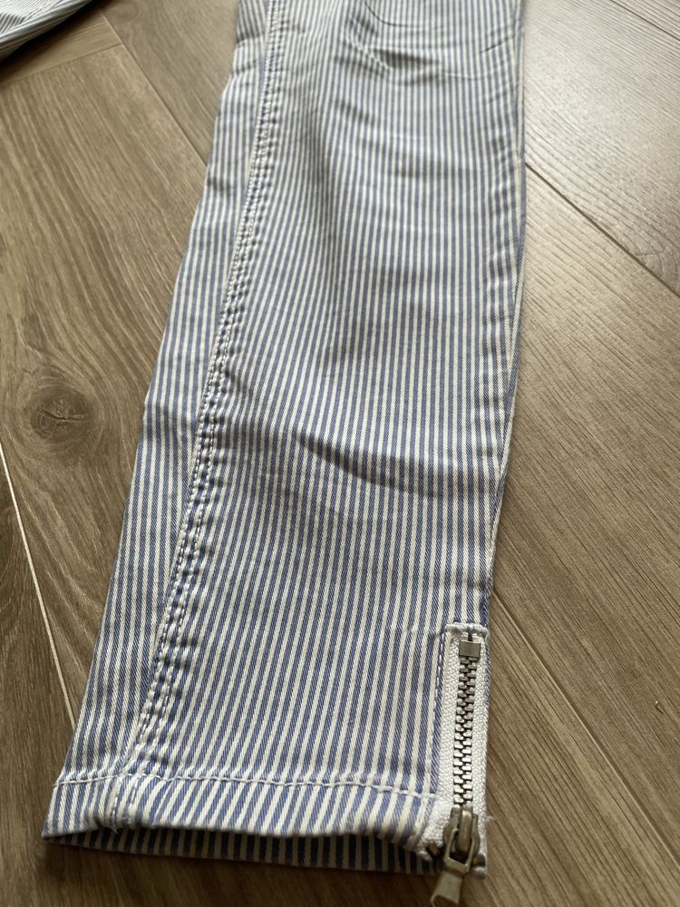 Spodnie Stradivarius 36 w paski